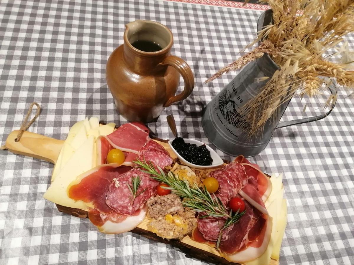 Auberge Chez Gabrielle - Vallee De Lesponne Beaudéan Exteriör bild