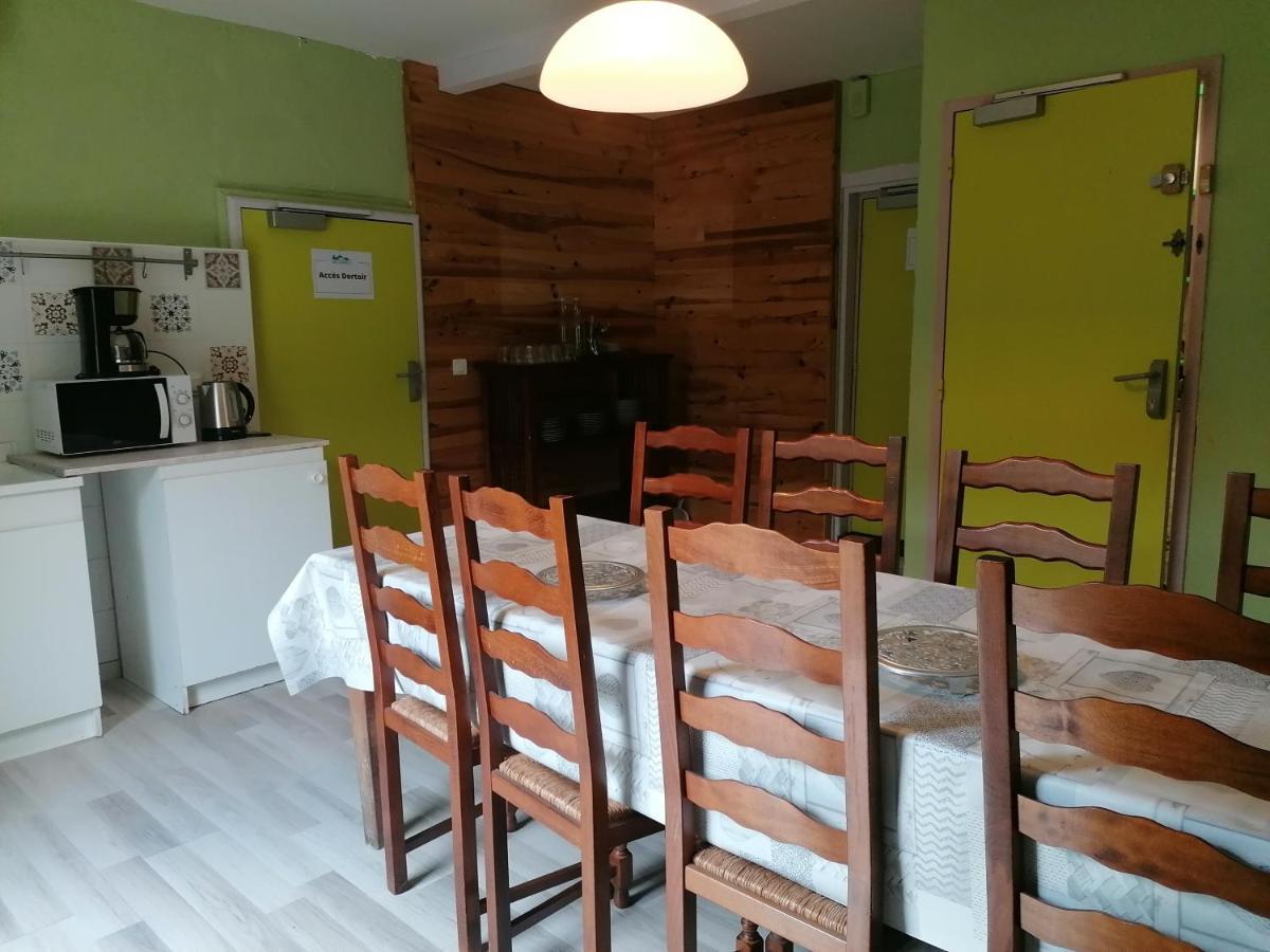 Auberge Chez Gabrielle - Vallee De Lesponne Beaudéan Exteriör bild